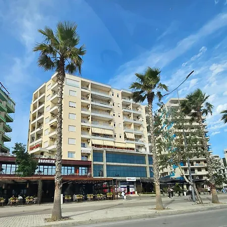 Apartament In With Sea Views Wlora